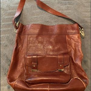 Beautiful brown shoulder tote. Banana republic